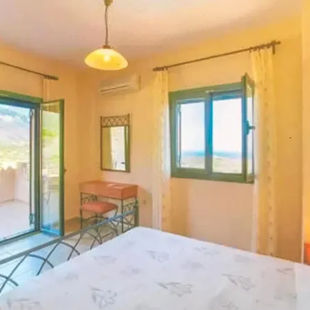 Dora Villa Mousata
